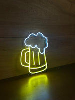 Letrero LED Neon en Forma de Cerveza en Color Amarillo y Blanco con Acrílico Transparente Uso Interior