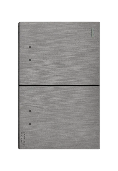 Placa Plana con 2 Interruptores Escalera en Color Plata