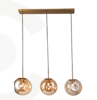 Lampara Lineal de 3 Luces en Acabado Dorado con Esferas Ambar