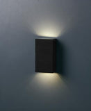 Lampara de Pared en Acabado Negro con LED Integrado