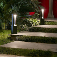 Mini Poste de Sobreponer en Color Negro con LED Integrado